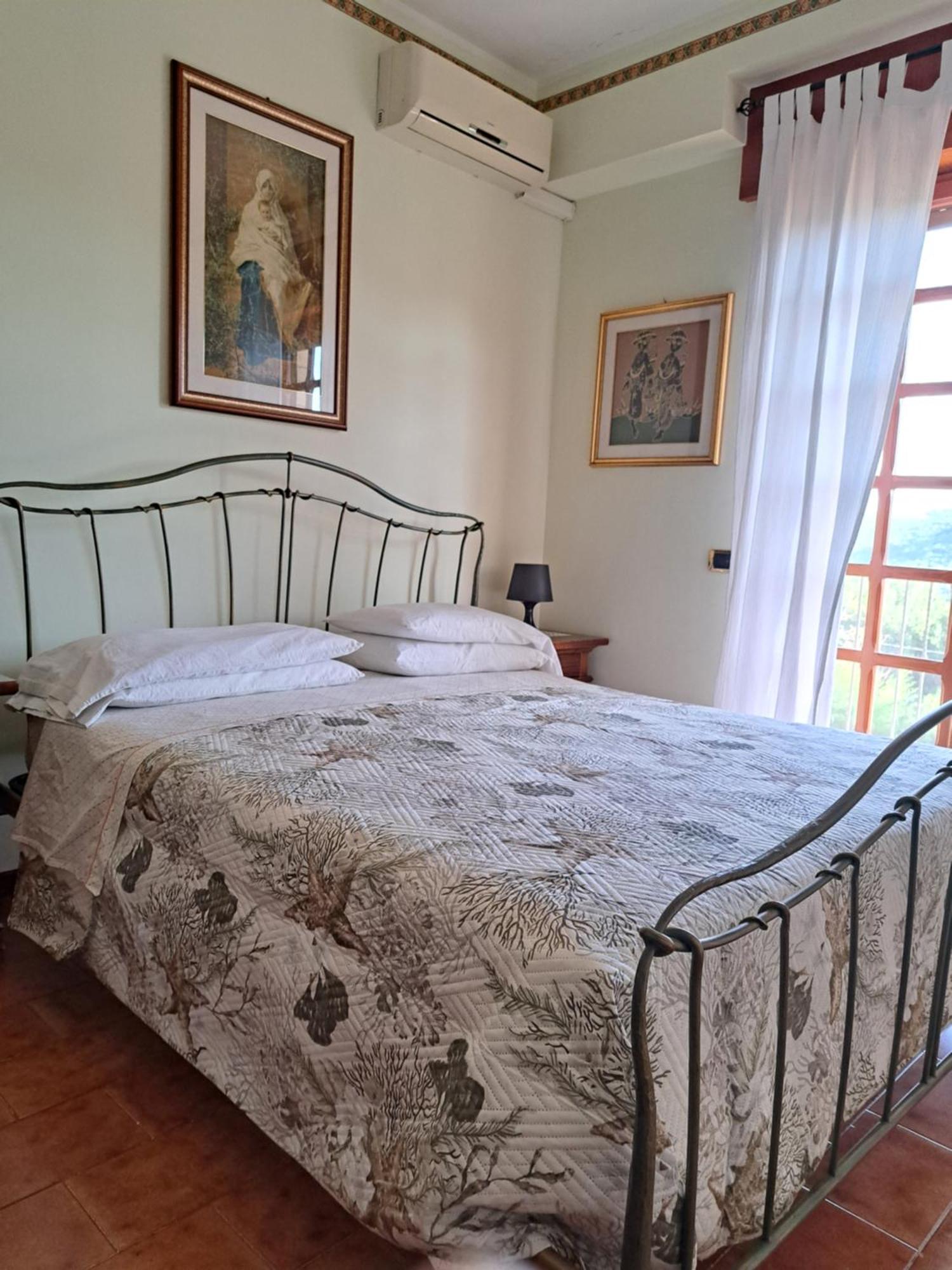 Appartamento Serenella Maenza Luaran gambar